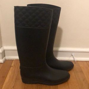 Dirty Laundry Rain Boots